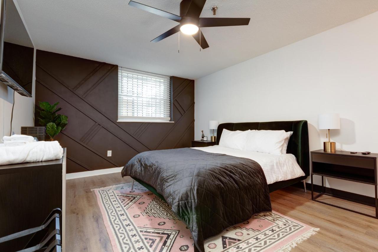 Entire Condo In Downtown Winston المظهر الخارجي الصورة