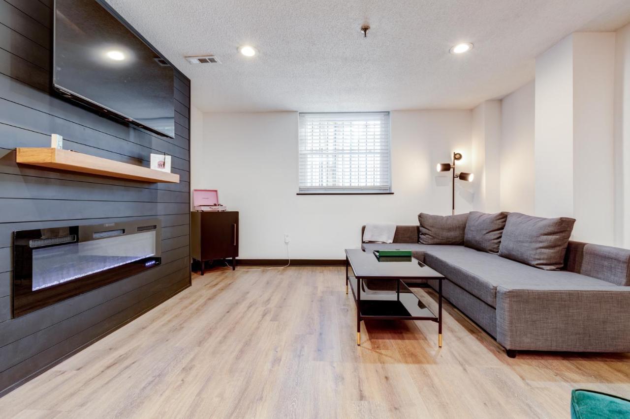 Entire Condo In Downtown Winston المظهر الخارجي الصورة